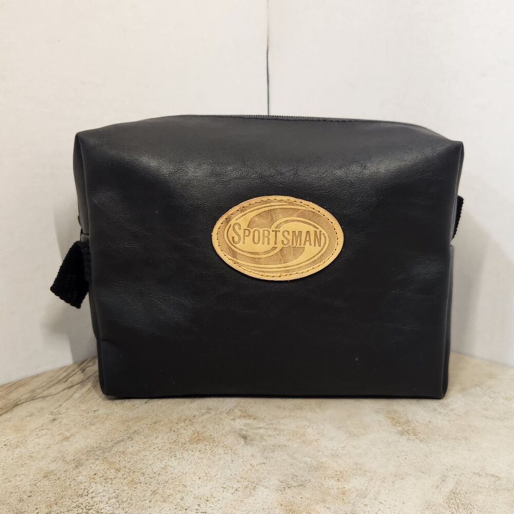 Lacrosse Sportsman Men’s Black Solid Zip Toiletry Dopp Bag Lined